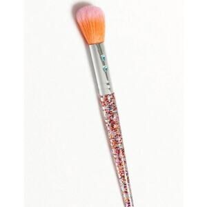 slmissglam tapered glam 5 makeup cosmetic brush